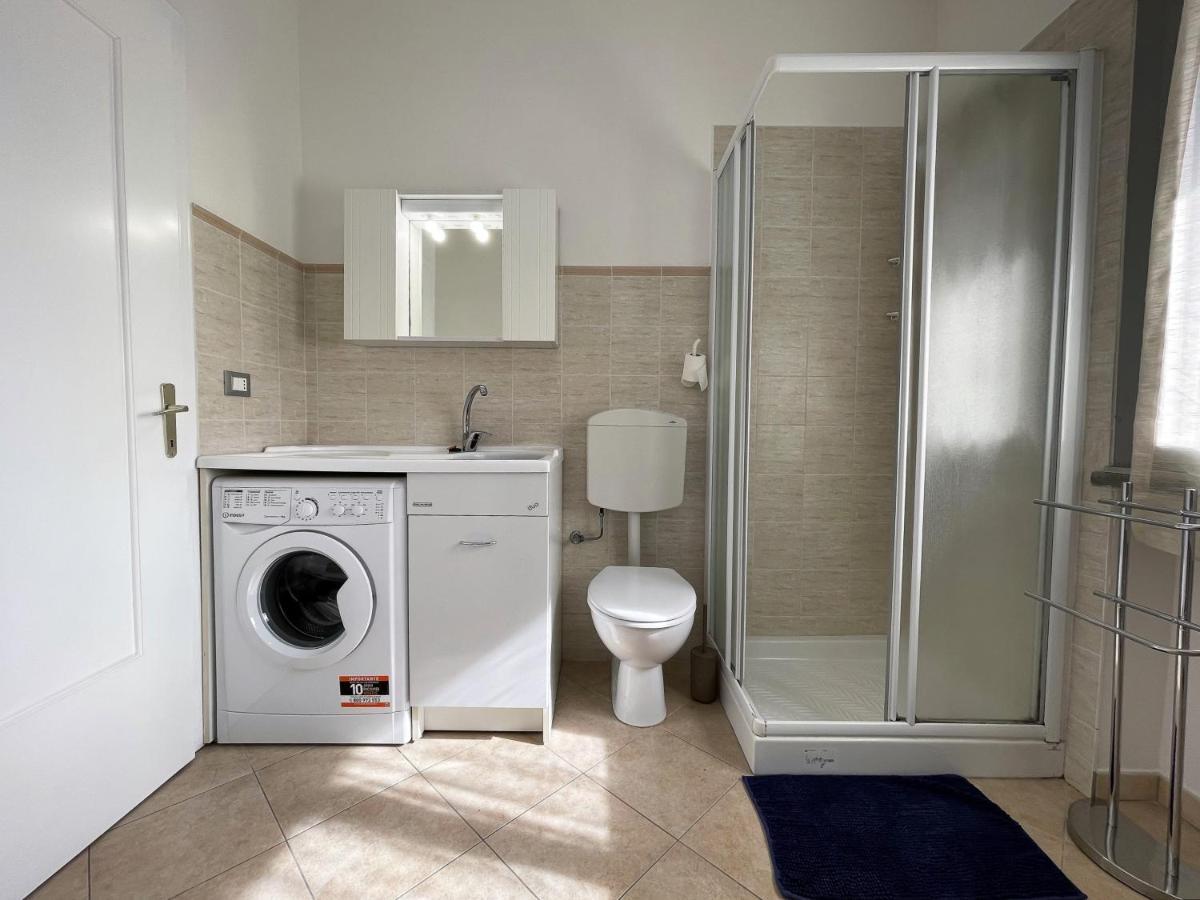 Stefano'S Guests House: 2 Bedrooms & Parking In Viareggio Eksteriør bilde